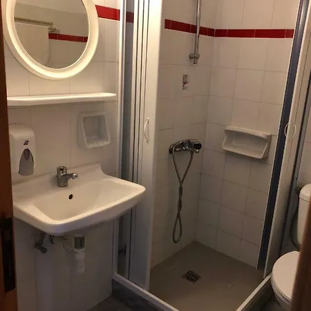 Malamas Apartman Párosz
